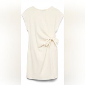 Emely Daniels Size: L Elegant Cream Tie-Waist Dress